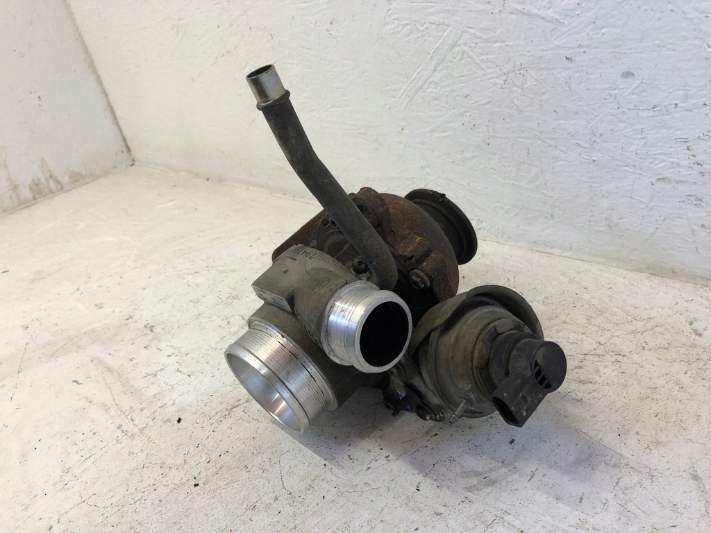 VOLVO Turbine Turbolader Volvo v40 v60 v70 S40 V50 C70 S60 2.0 D D3 12- Product image