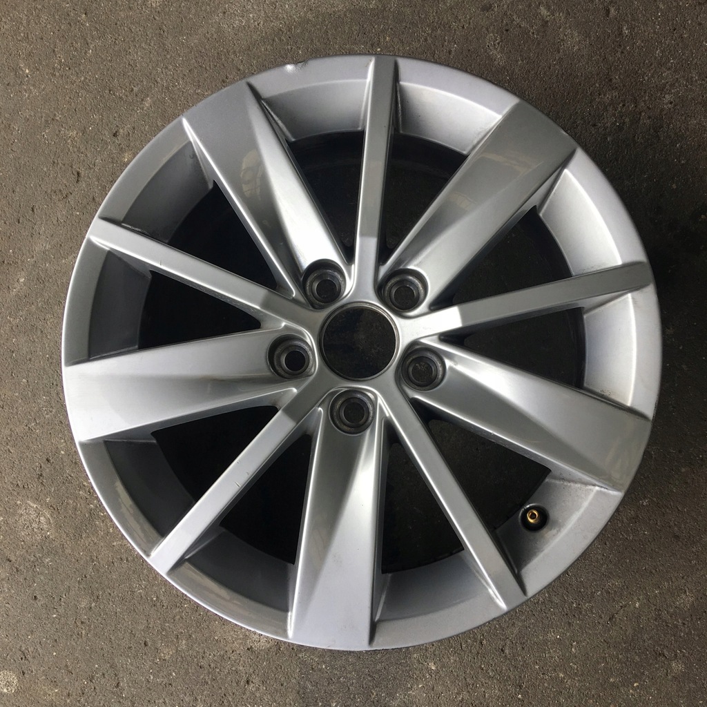Leichtmetallfelge 15 Zoll VW POLO LIFT 6C0601025 Product image