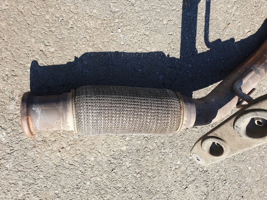 AUSPUFFROHR, BESCHICHTETE DROSSELKLAPPEN VW PASSAT B8 Product image