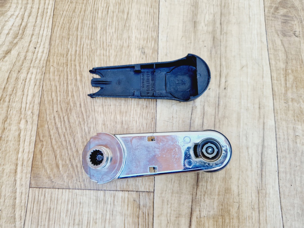 VW AUDI KURBEL, FENSTERHEBERGRIFF 443837581D Product image