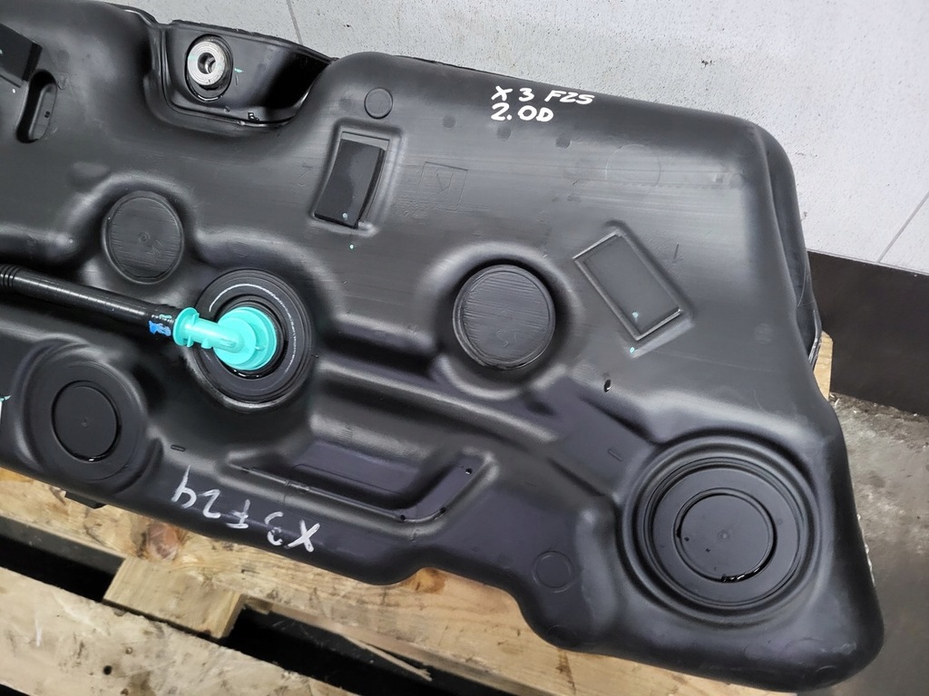 BMW X3 F25 2.0 D XDRIVE KRAFTSTOFFTANK KRAFTSTOFFPUMPENKORB Product image