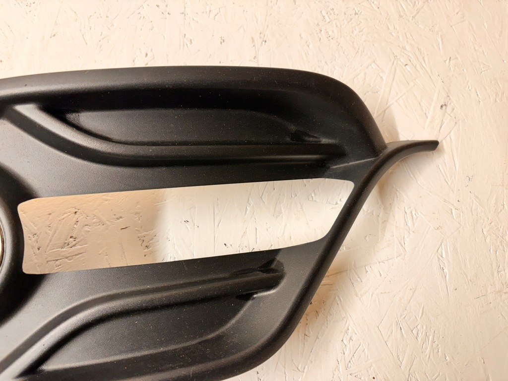 RENAULT MEGANE III LIFT STOßSTANGE GRILL LINKS 261A32193R HÖHE 24H Product image