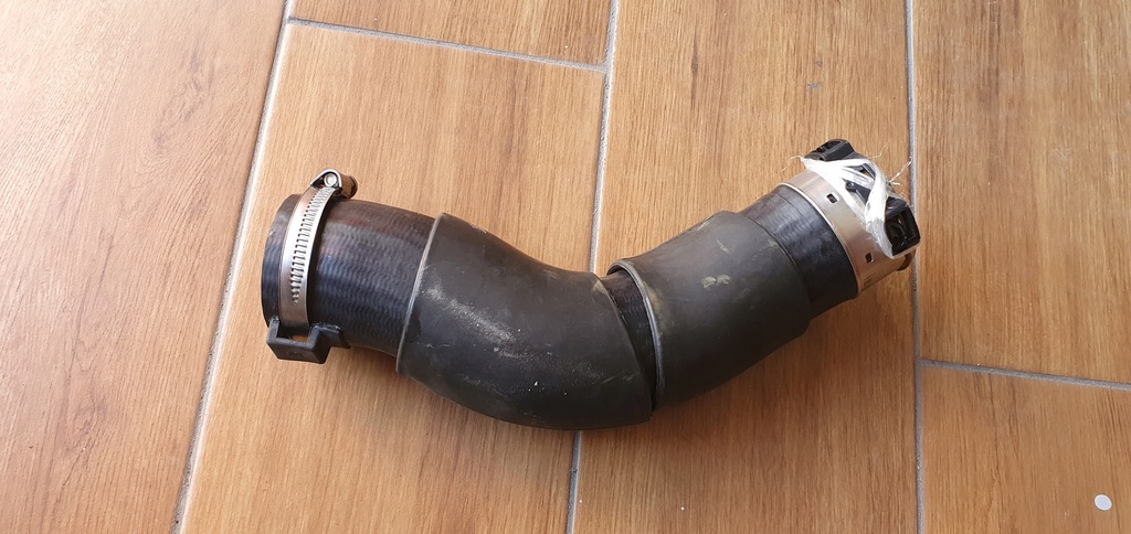 Hyundai SANTA FE IV OE 28262-2F900 WAZ LADELUFTKÜHLERSCHLAUCH Product image