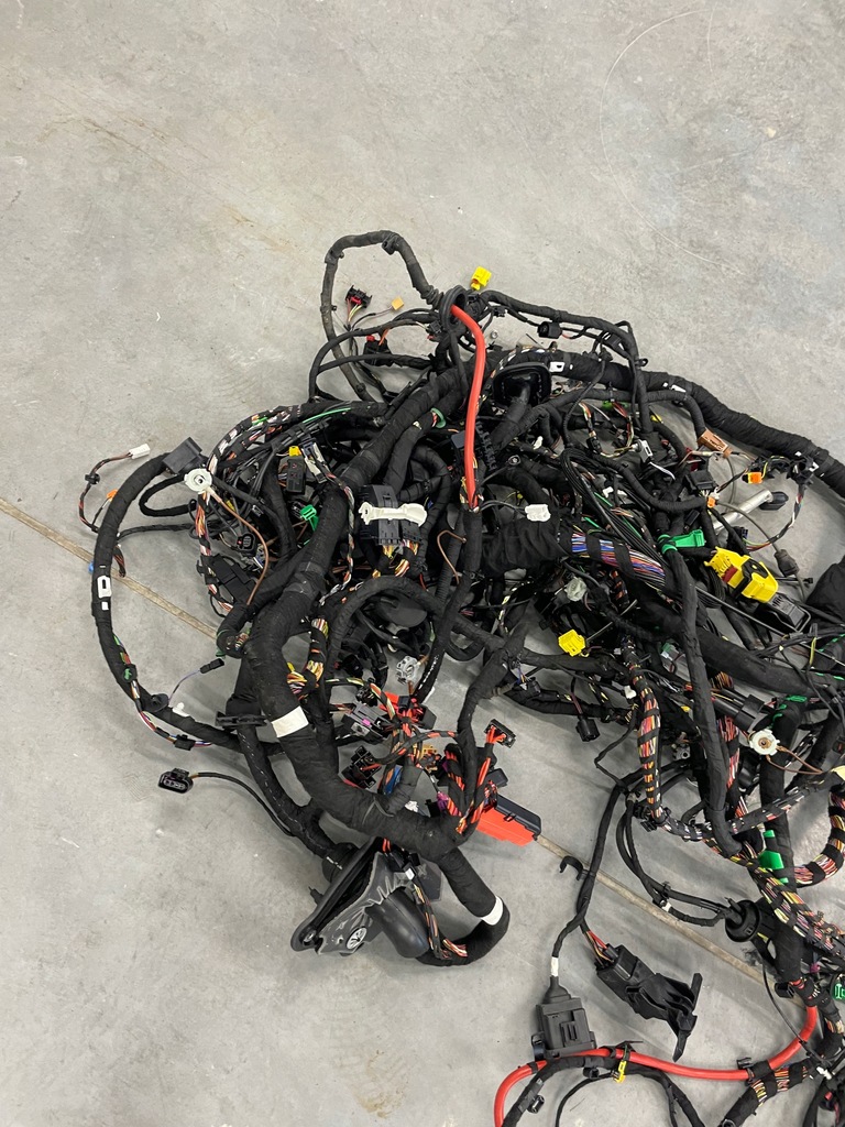 INSTALLATIONSKABELBAUM MOTORRAUM UND INNENRAUM Q5 80A LIFT 2.0 TDI Product image