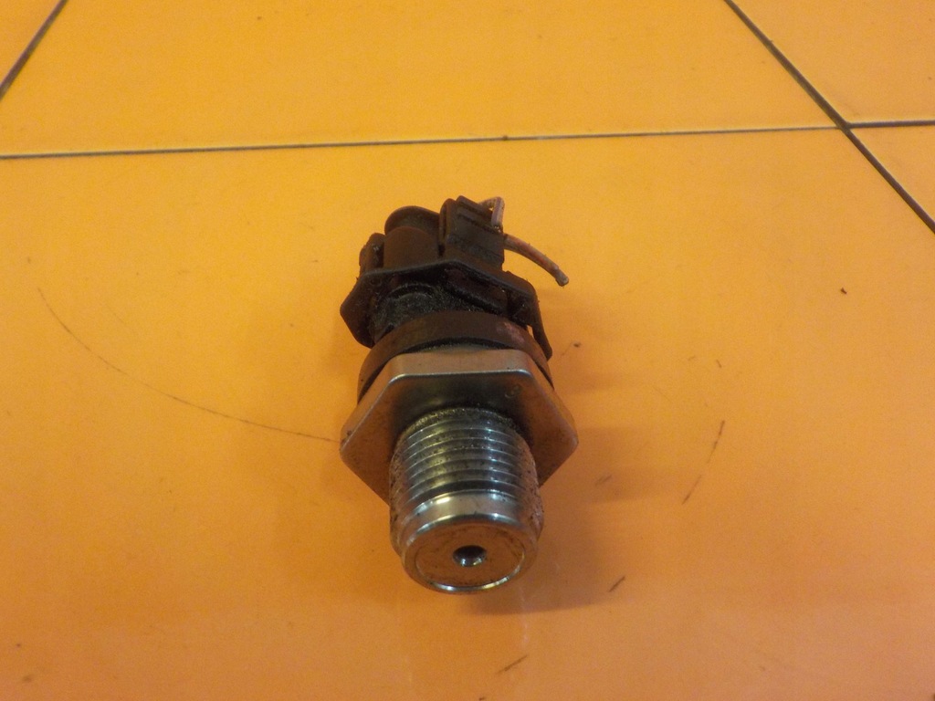 QASHQAI 1.6 DCI EURO 5 13r 131KM Kraftstoffsensor 0281006186 H8200703127 Product image