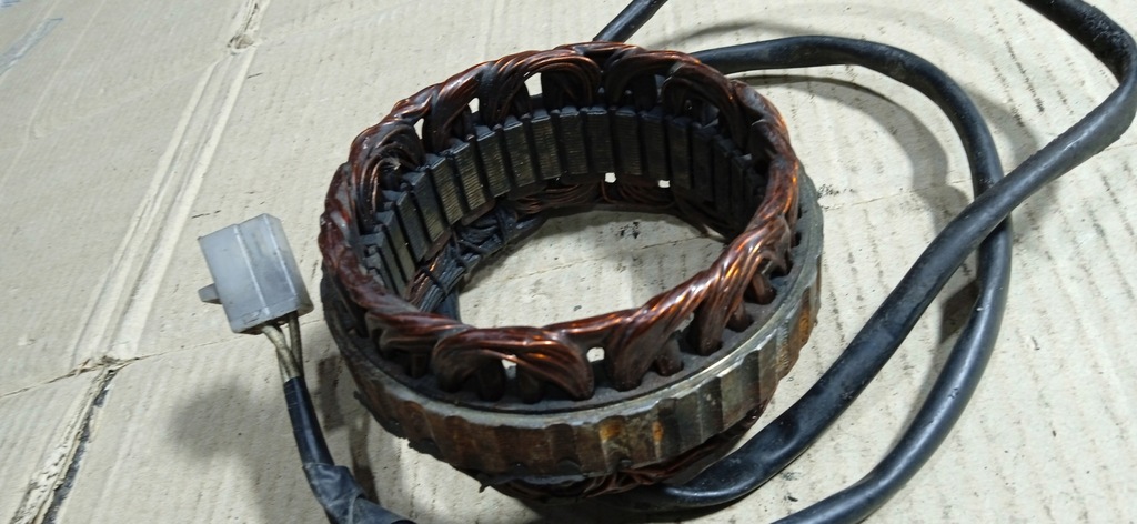 YAMAHA XJ 600 84-89 XS 400 LICHTMASCHINE STATOR LICHTMASCHINE WICKLUNG Product image