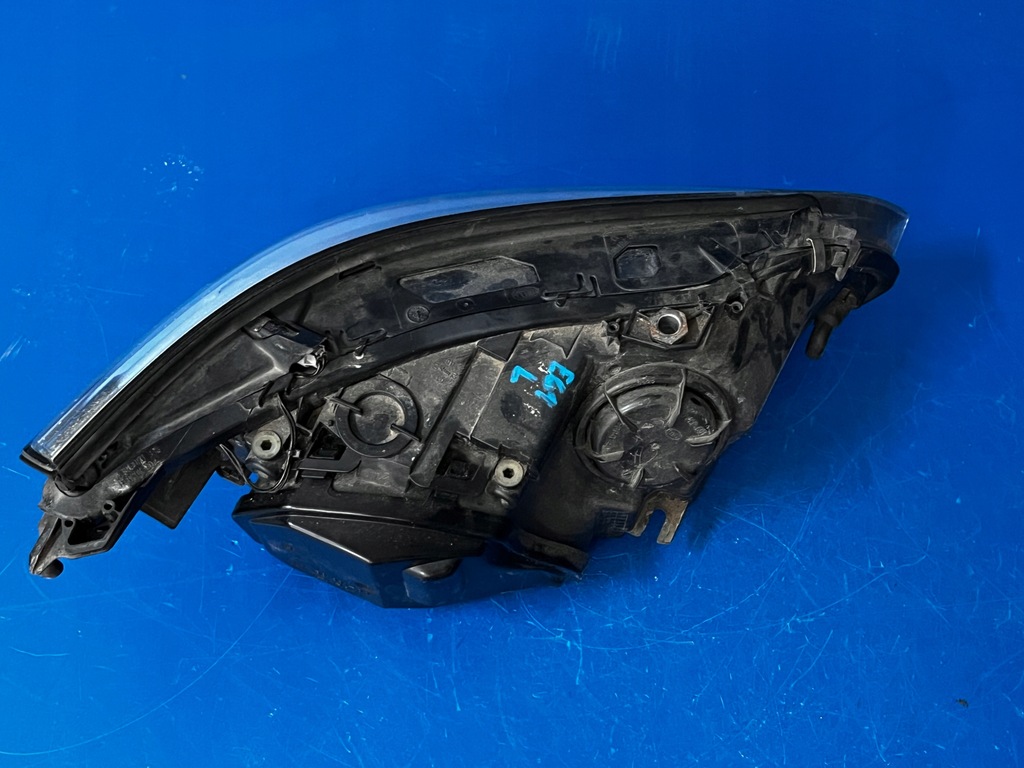 BI-XENON-LENKUNG D1S DYNAMIC BMW E60 E61 EU HELLA Product image