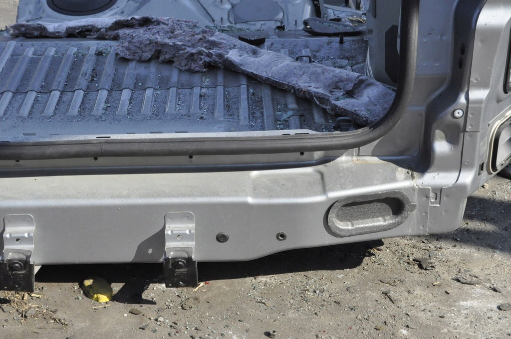 FORD ECOSPORT ASS HINTERER RIEMEN HINTERER BAD-KOTFLÜGEL RECHTS LINKS LESEN SIE DIE BESCHREIBUNG!! Product image