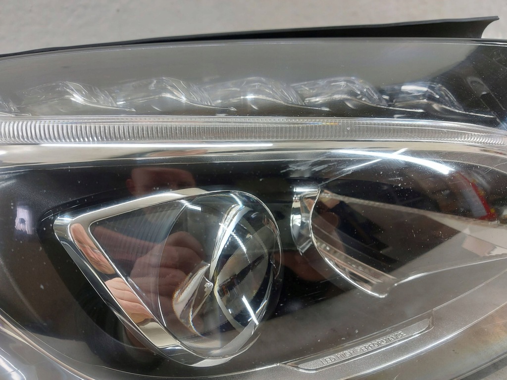 Mercedes-Benz C Klasse 205 W205 LED Right Frontlampe Vorderscheinwerfer Product image