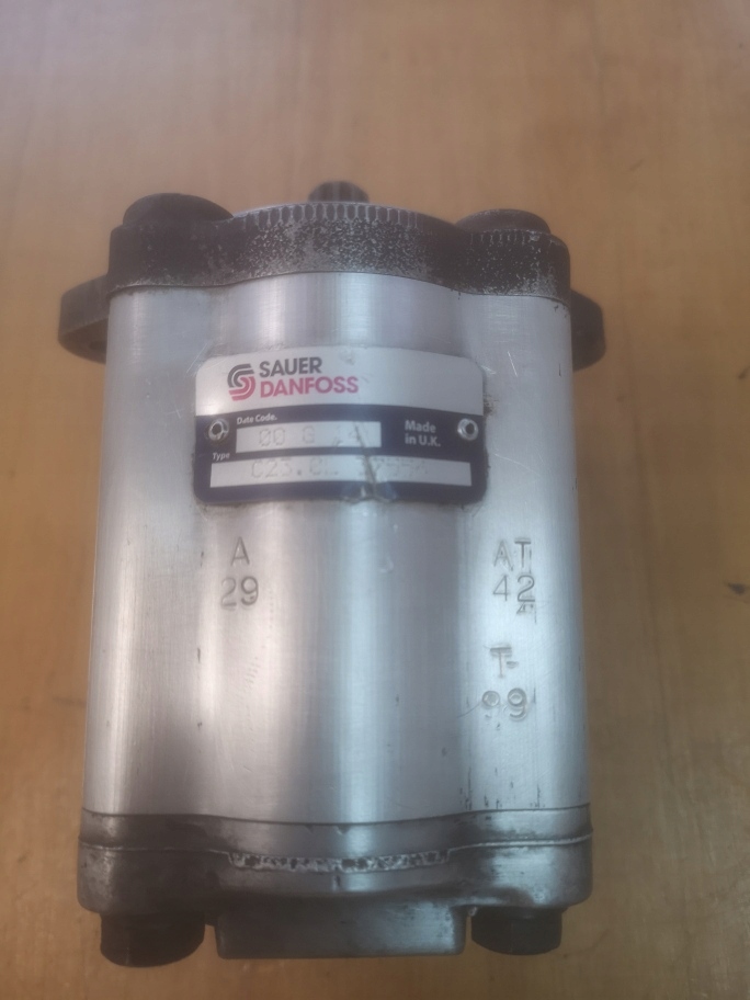 GENIE S85 Pumpe Sauer Danfoss C23.0L 37554 - Import Product image