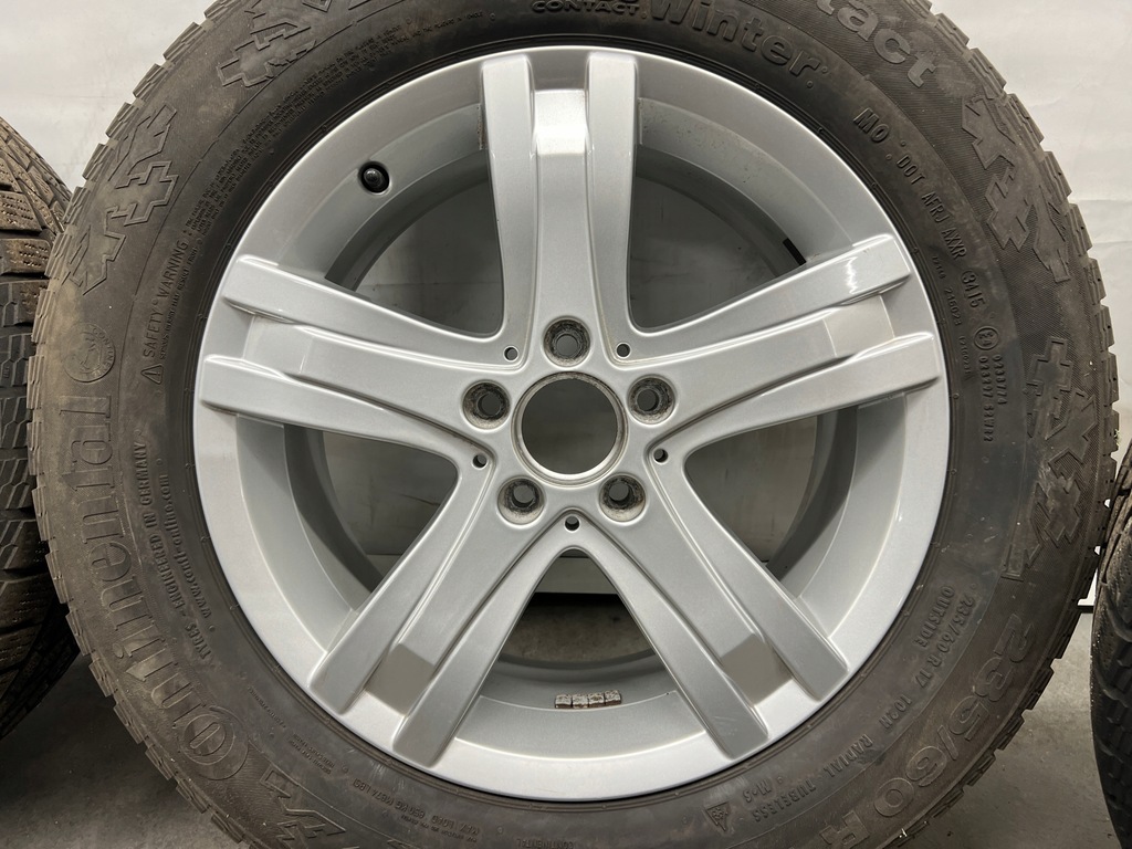 MERCEDES GLK GLC ML RÄDER FELGEN 17'' WINTERREIFEN 235/60/17R A2044015502 Product image