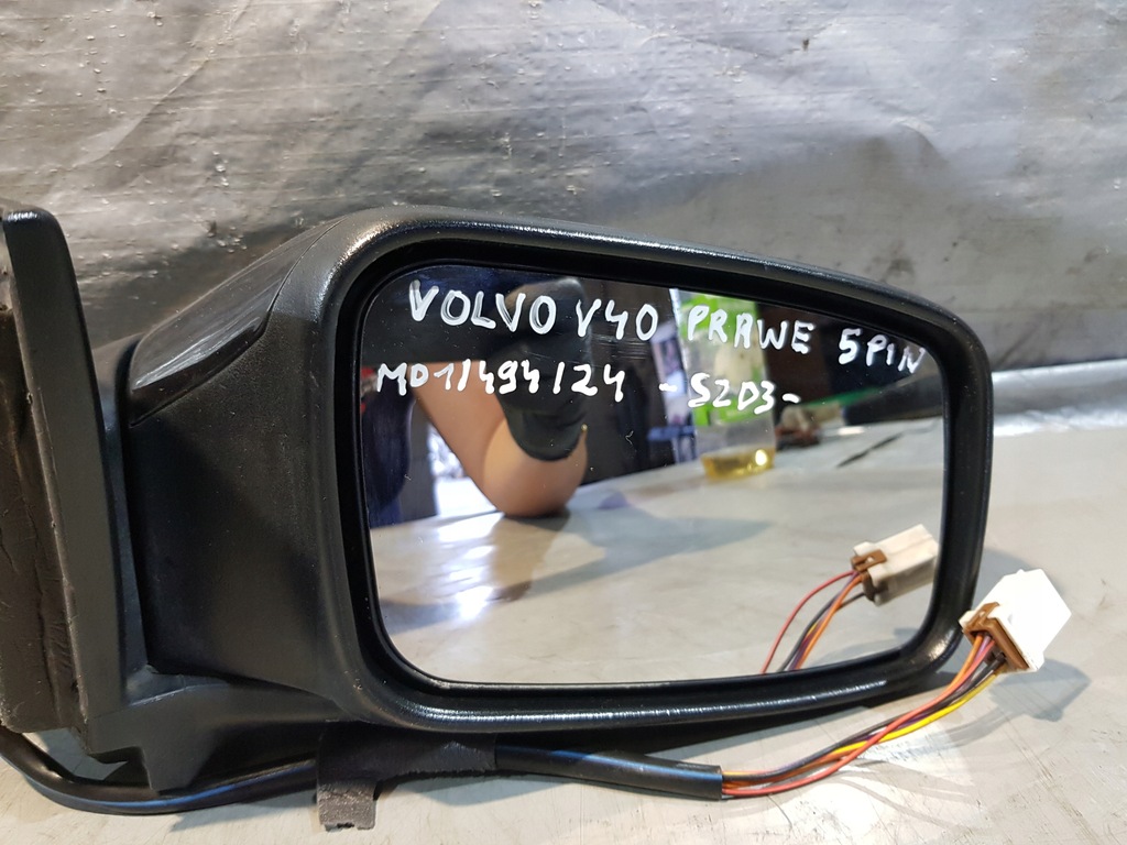 LUSTERKO ZEWNĘTRZNE PRAWE 0117373 5PIN VOLVO V40 Product image