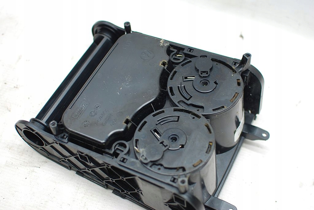 Uchwyt Na Kubki Roletka 3C0858329H VW Passat B7 VII Kombi Variant Product image