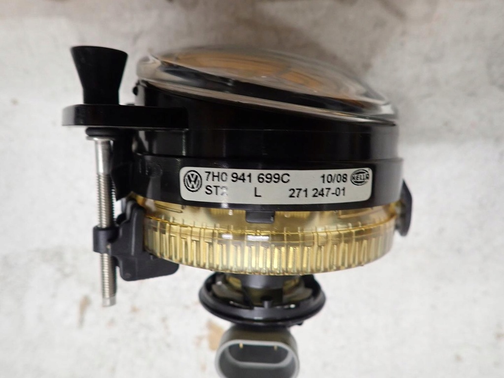 Halogen lewy VW T5 SKODA FABIA II nowy oryginał 7H0941699C Product image