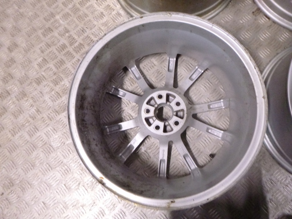 ALFA ROMEO 147 TI TURISMO INTERNAZIONALE FELGEN TOORA 7X17 ET40.5 5X98 Product image