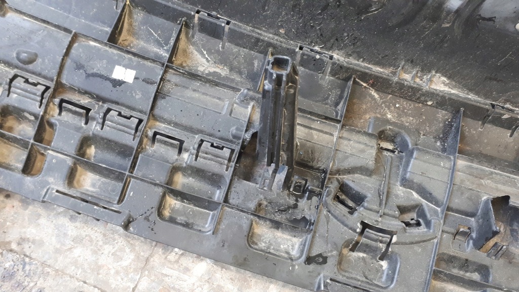 2K7807231E Stärke des VW Caddy IV -Kühlergrills Product image