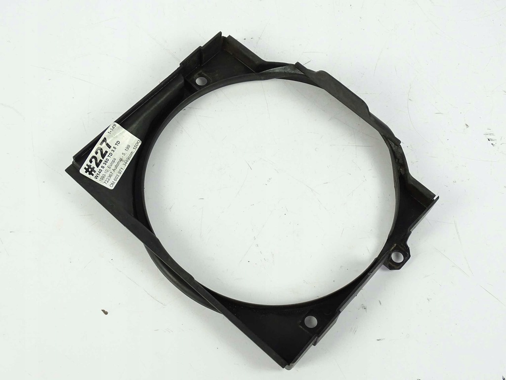 Mercedes S W140 Ölkühler-Lüftergehäuse Product image