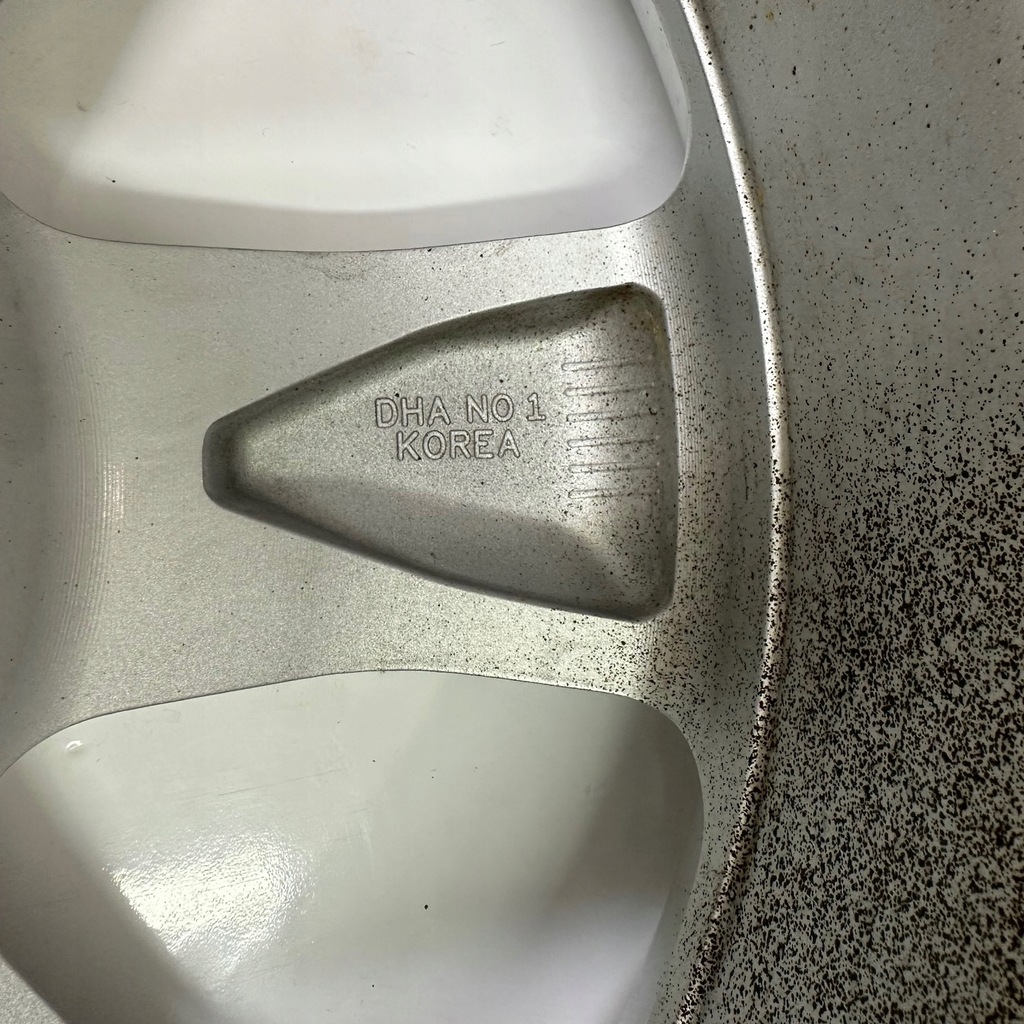 1FA Felge 17 Nissan 5x114,3 7J ET47 ø66,1 D0300-BA61A Product image