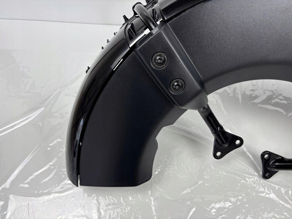 Vorderer Kotflügel links am Spyder F3 S 2015- Product image