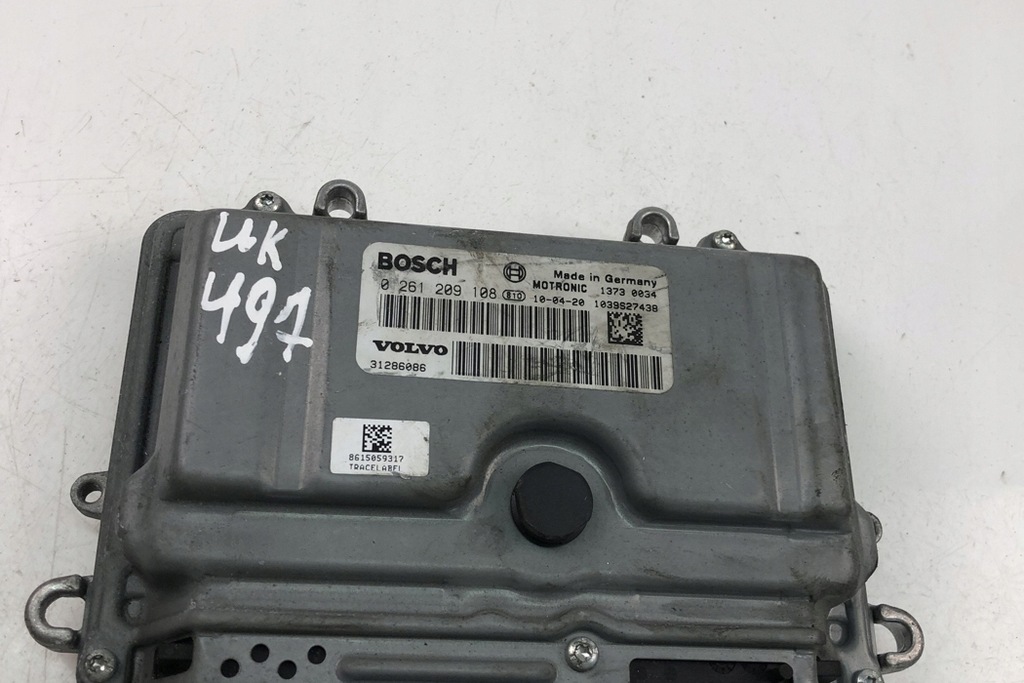 ECU Volvo V70 III (BW) 31286086 2010 Motorregeleinheit Product image