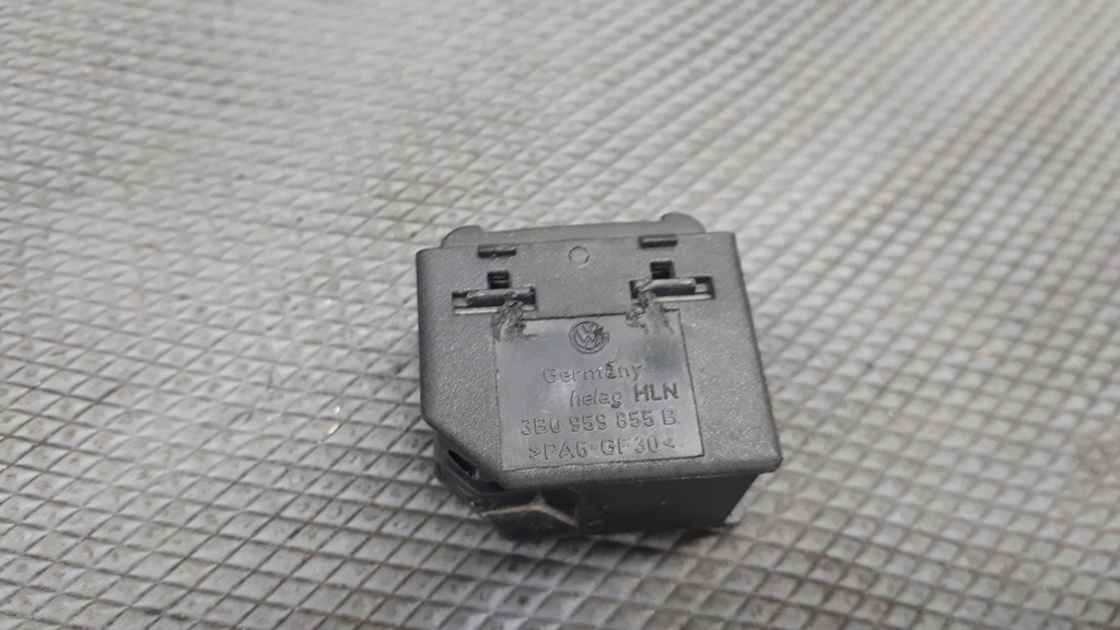 3b0959855b Fensterheberschalter VW Golf IV Product image