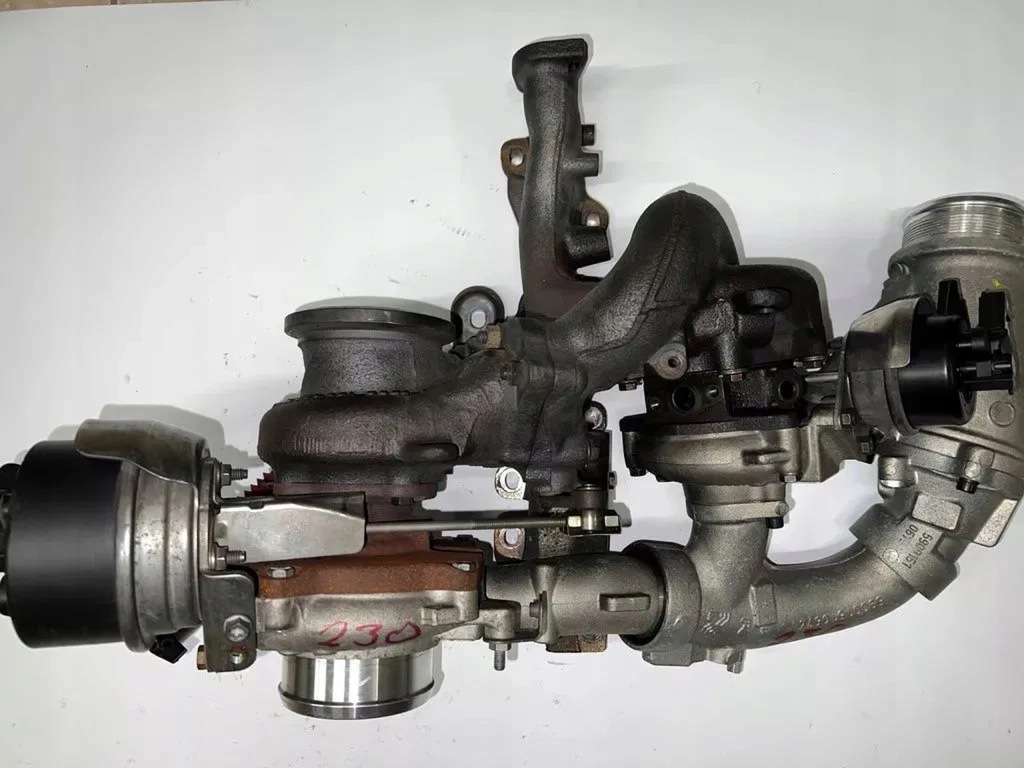 VW T6 2.0TDi Turbine 03N145701F 03N145701K Product image