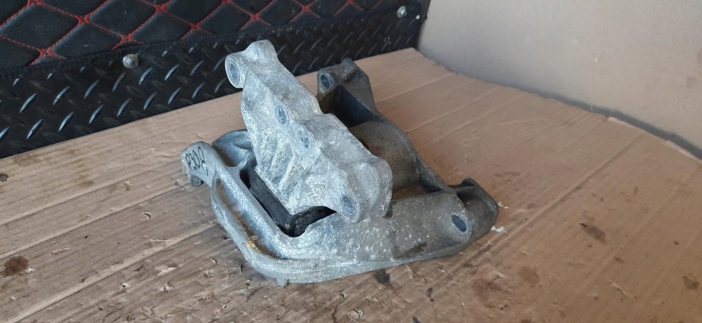 PAW MOTORHALTERUNG PEUGEOT 308 T9 4A103720 Product image