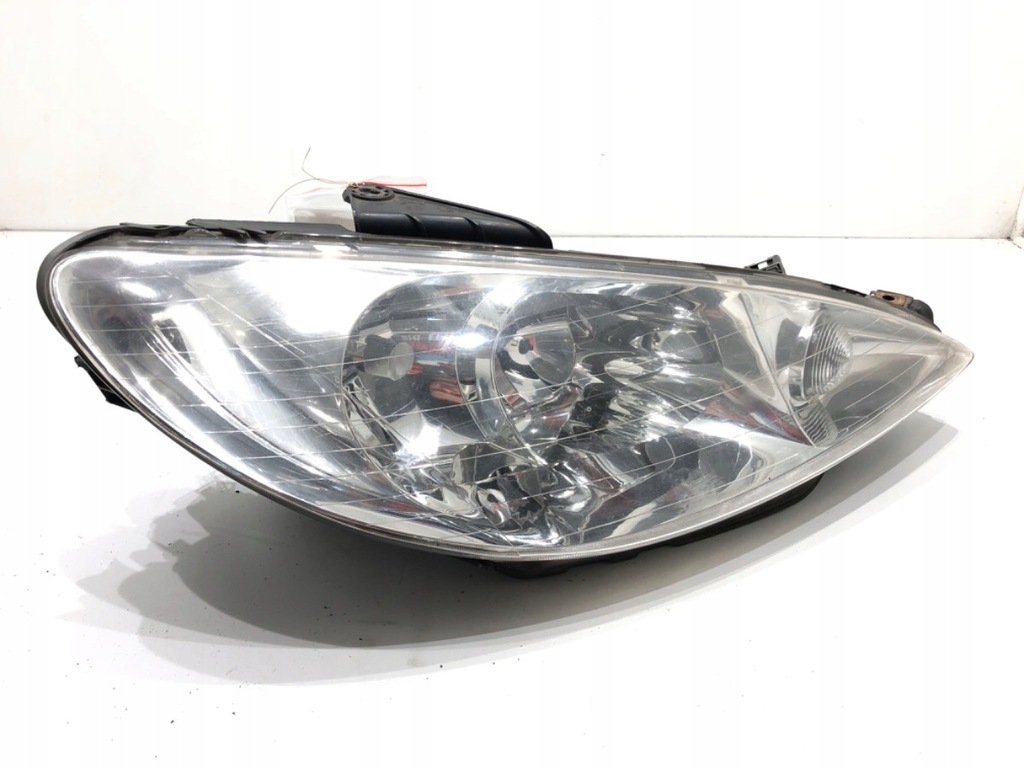 SCHEINWERFER VORNE RECHTS PEUGEOT 206 89000520 98-12 LAMPE Product image