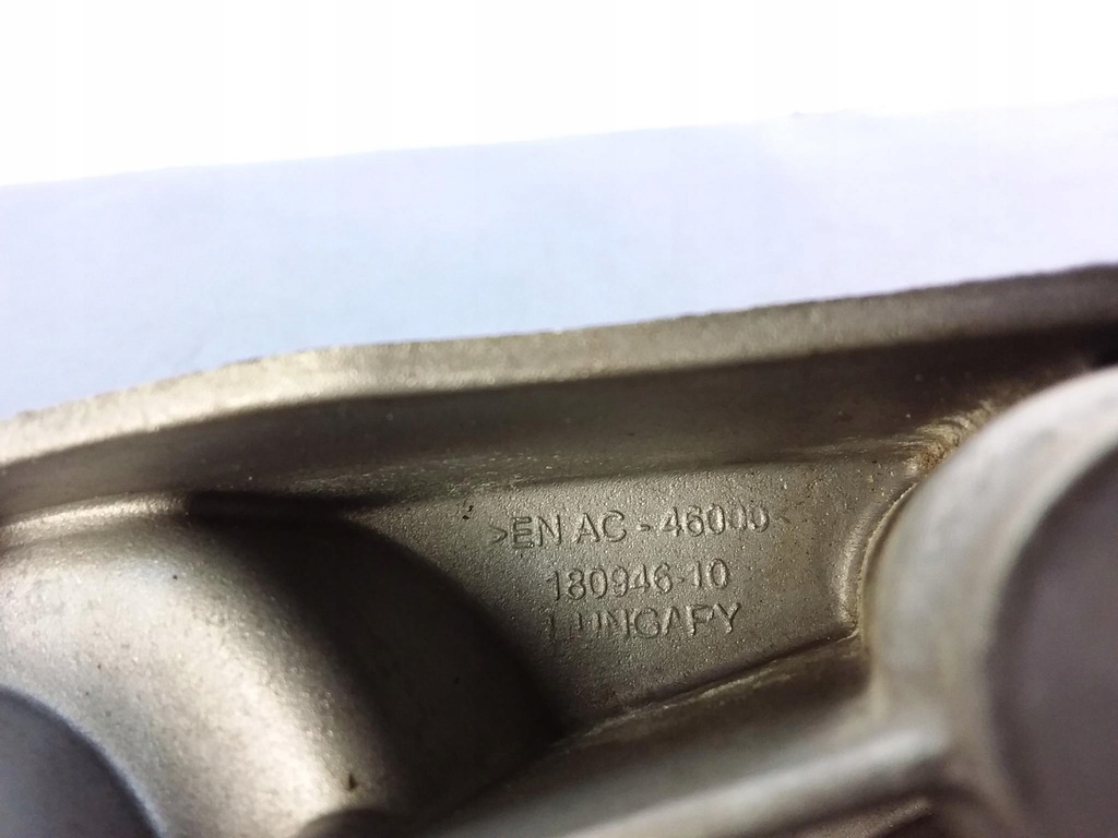 BMW 5 G30 4.4 KLIMAANLAGE KOMPRESSORARM 7646904 Product image