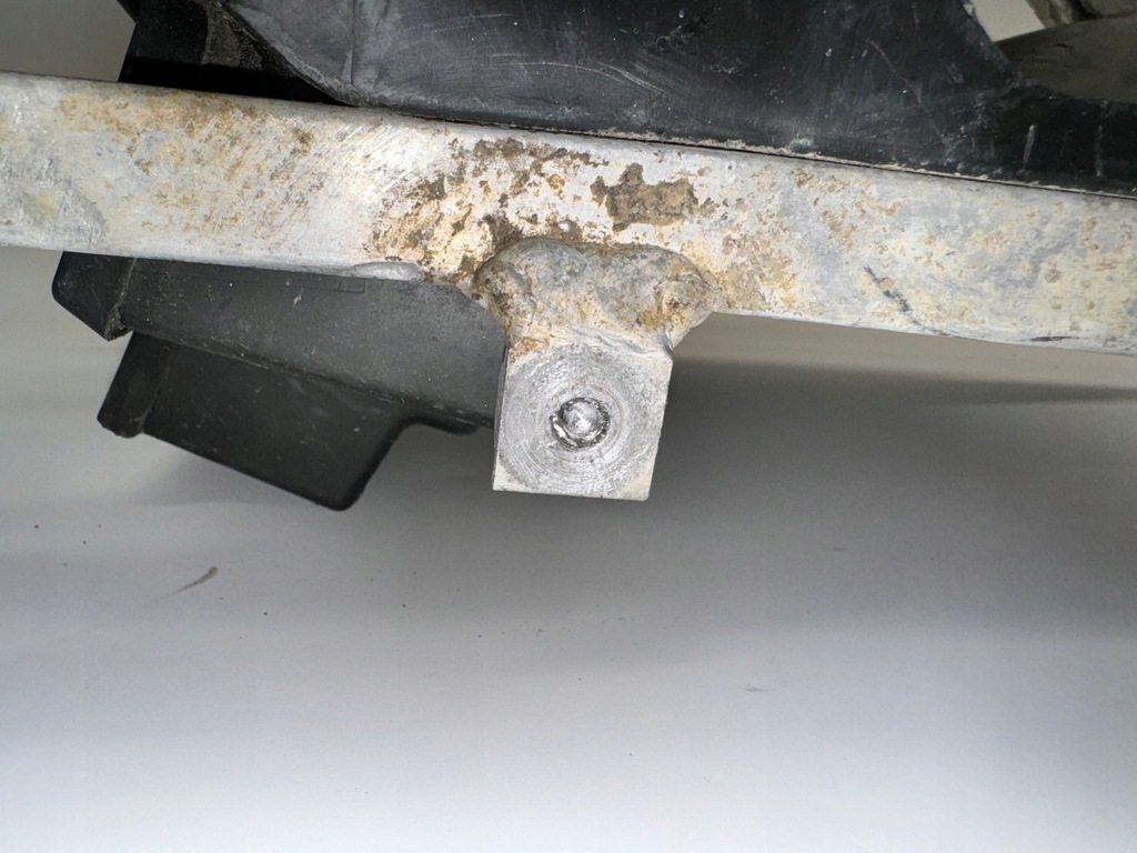 Hilfsrahmenrahmen Luftfilter HONDA CRF 450 Product image