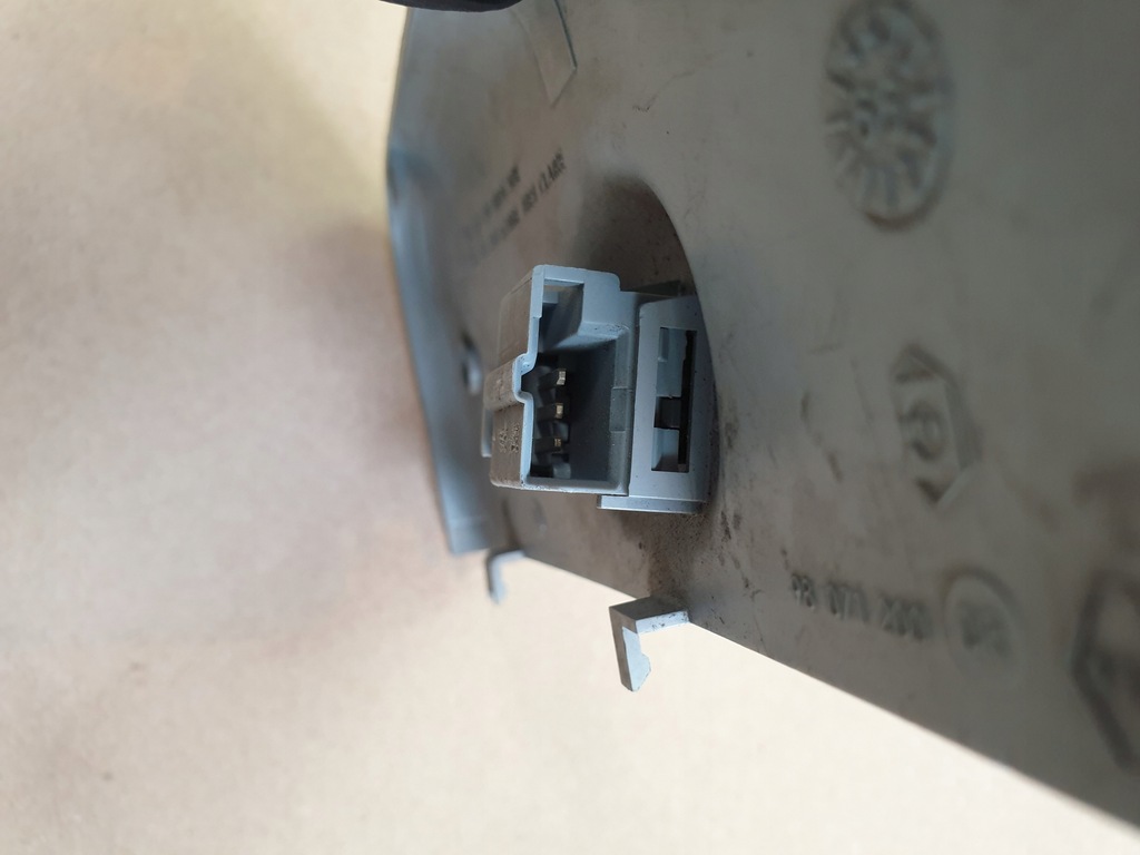 ZENTRALVERRIEGELUNGSSENSOR RENAULT SCENIC I 7700433190 7700438040 OE EUROPA Product image