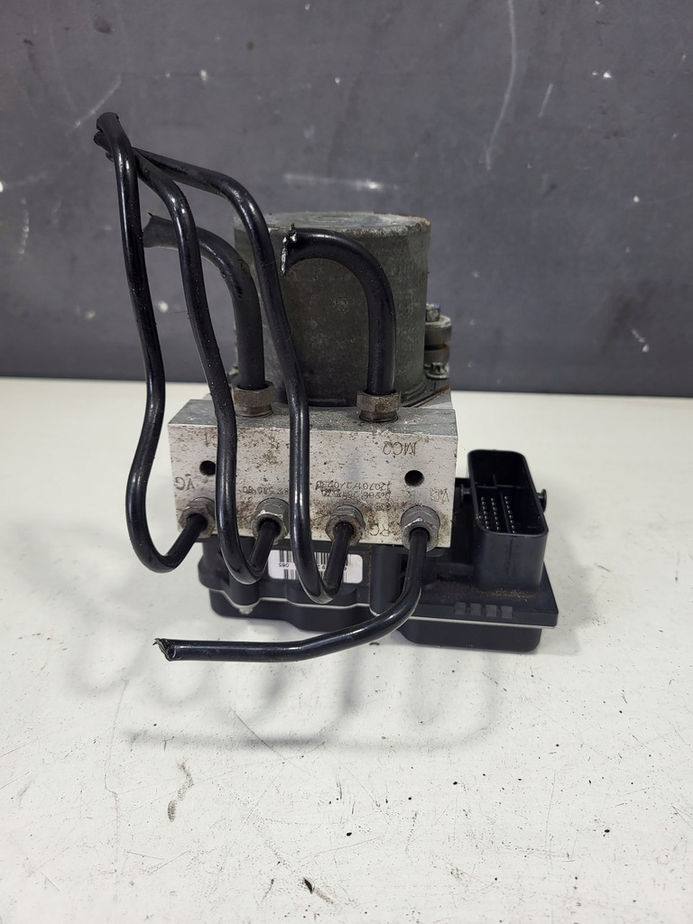 ABS -Pumpe - Citroen C4 II DS4 10-15 9678558080, 9800589380 Product image