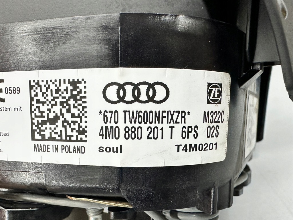 AUDI Q7 SQ7 Q8 SQ8 LIFT 4M FAHRERAIRBAG AIRBAG 4M0880201T Product image