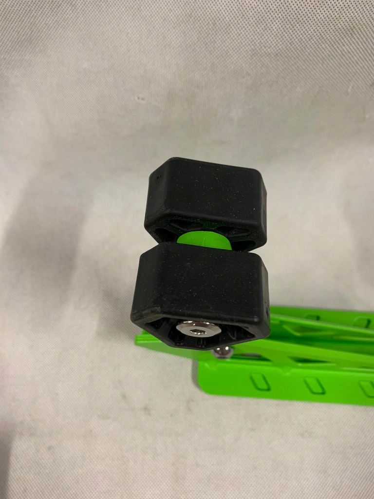 Klappbare Autoleiter für einfachen Zugang zum Dach Product image