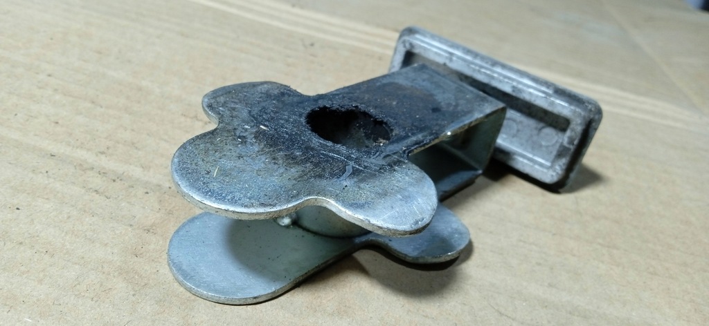 Suzuki GSF 600 1200 Bandit Spanner Kettenspannung Hinterrad Product image