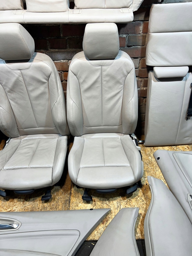 BMW 1 F20 UK SEAT SITZE, NICHT BEHEIZBARES LEDER-OYSTER-SET, ENGLISCHE VERSION Product image