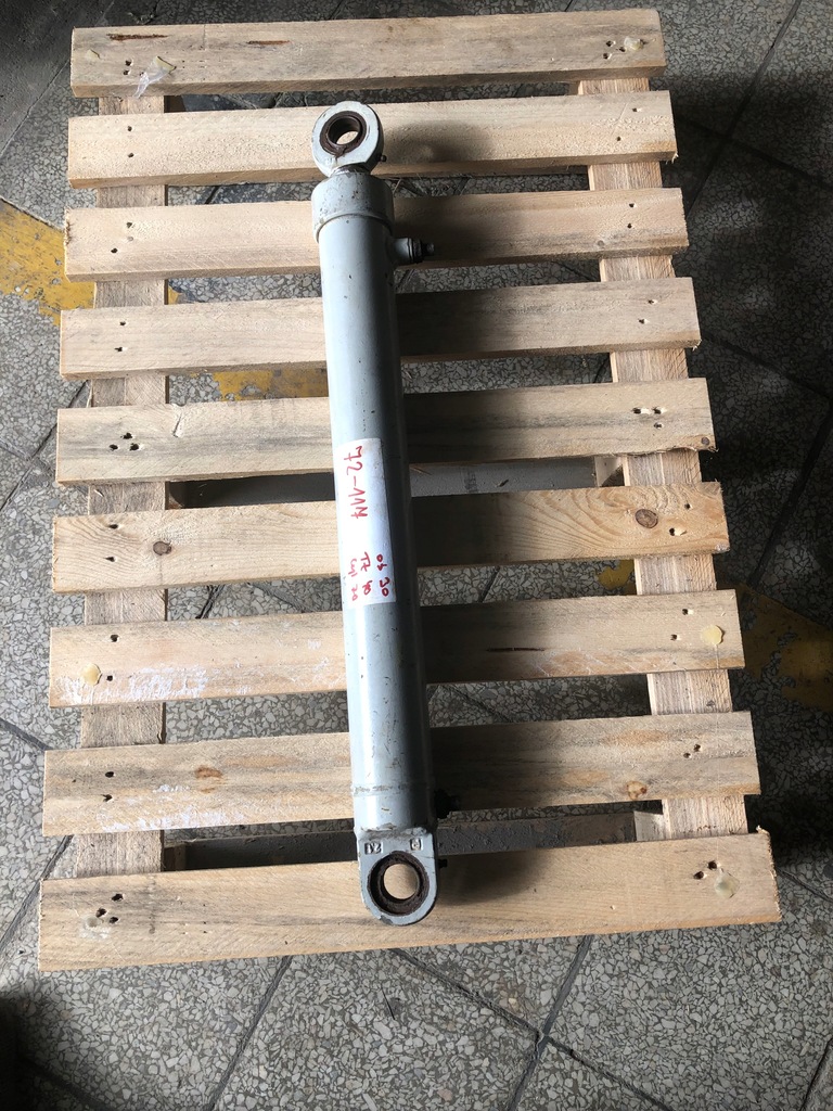 HYDRAULIKZYLINDER 72-117 Product image