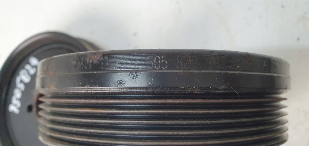 BMW E90 E87 WELLENRIEMENSCHEIBE 2.0 N46 7505829 Product image