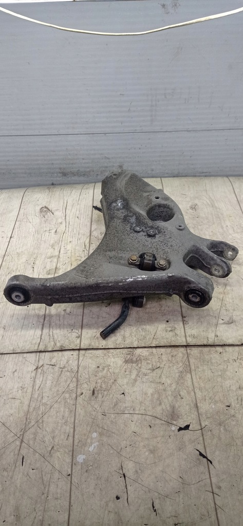 Audi A4 B6 nach hinten links Product image