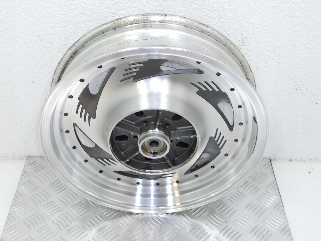 Suzuki VZ 800 Marauder Felge Hinterrad Original Product image