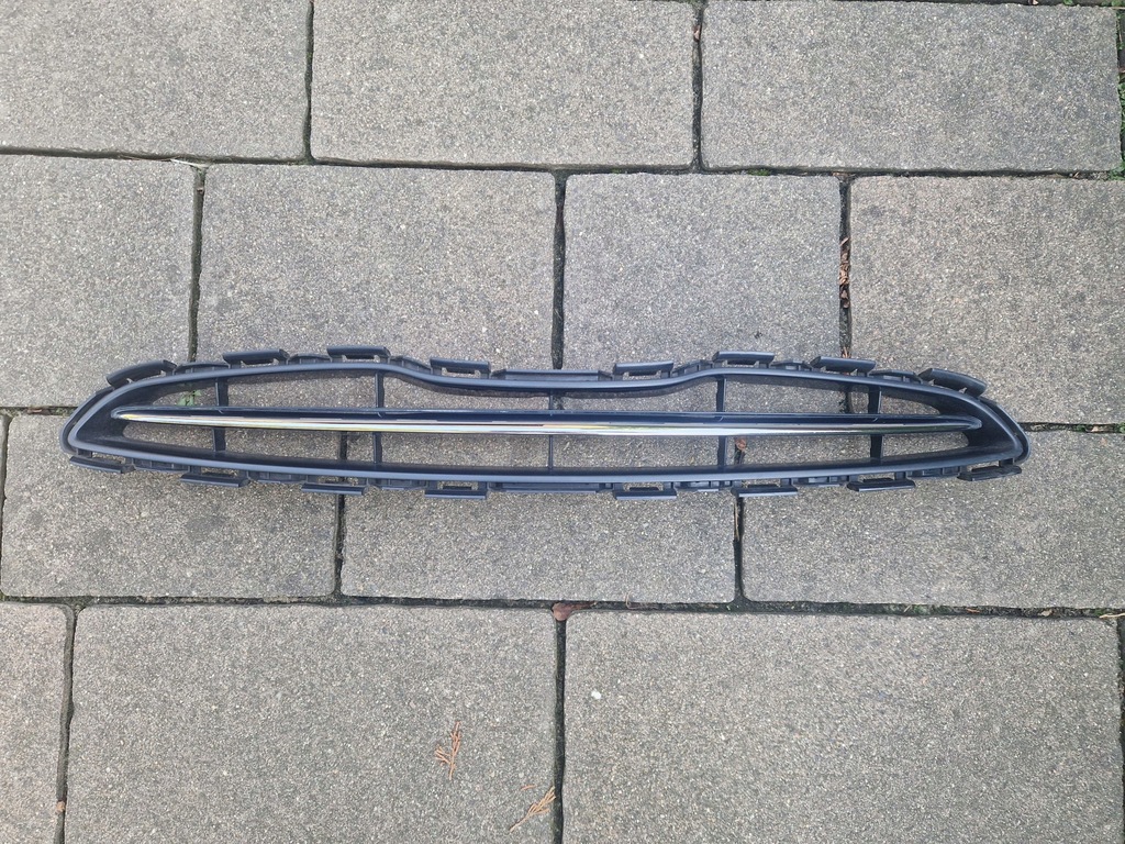 Nissan Micra K13 vor dem Aufheben der Front-Dummy-Chrom GG210-06830-A 10-2013 Product image