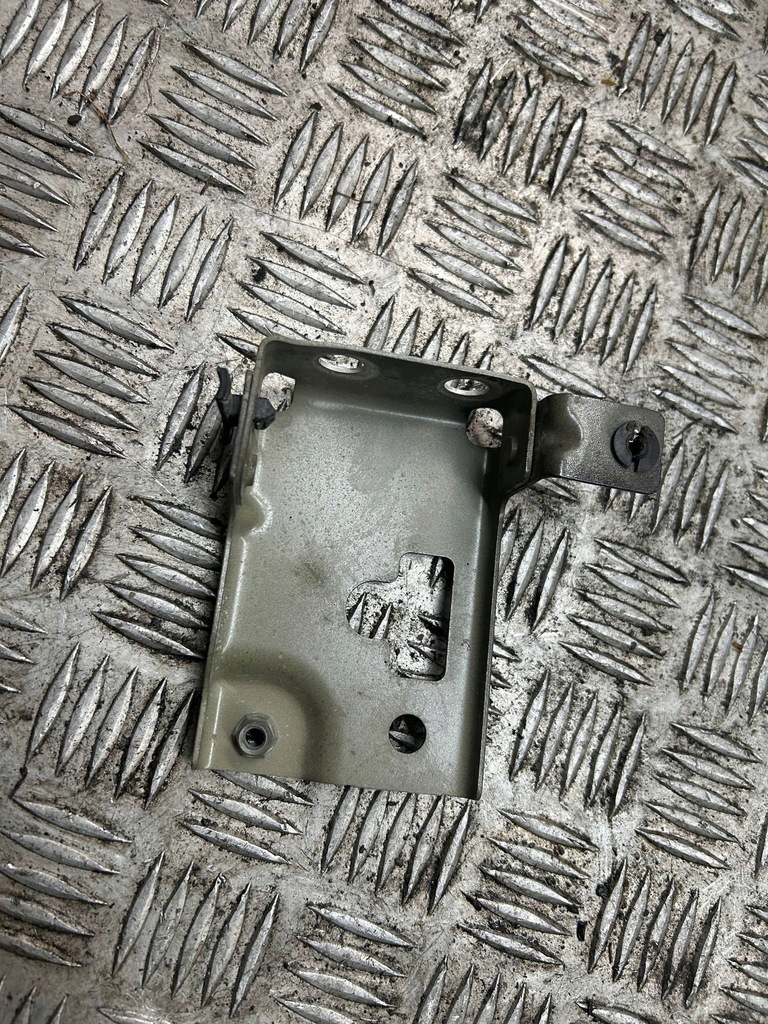 Befestigungskotflügel links vorne Audi TTS 8S 14-23 LZ7S 8S0821167 Product image