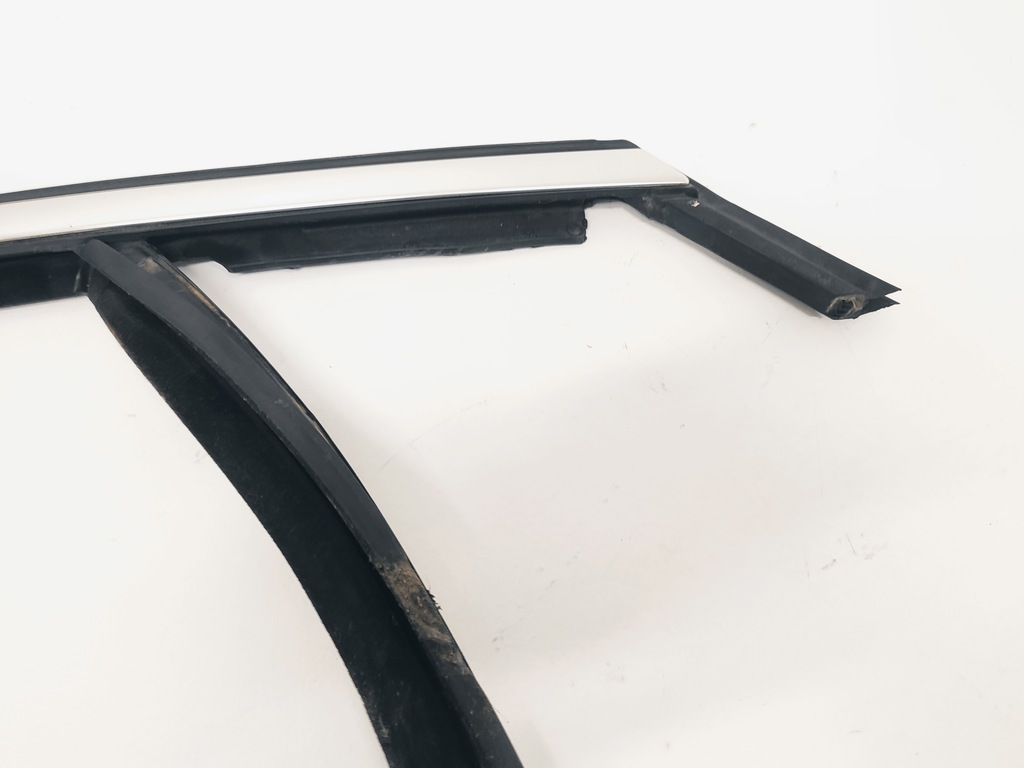 FORD MONDEO MK4 TÜRDICHTUNG, VORNE RECHTS Product image