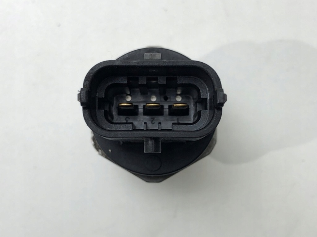 KRAFTSTOFFDRUCKSENSOR OPEL COMBO D 55269777 0281006752 1,3 90KM Product image