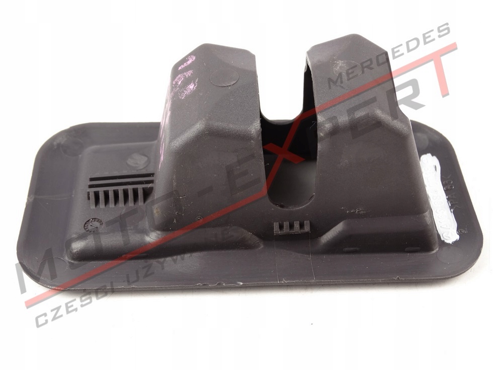 Mercedes A-Klasse W168 STECKER SITZSCHIENENABDECKUNG A1686840718 Product image