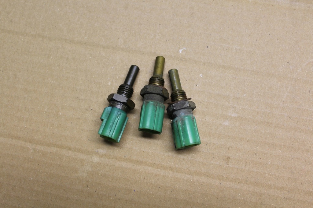 RSV 1000 MILLE 98-02R TEMPERATURSENSOR Product image