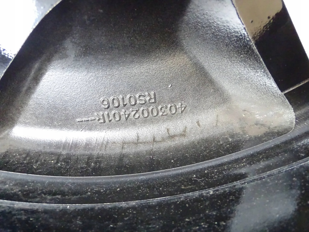 FELGE RENAULT 7J x 18 CH5 ET35 5X114,3 403002401R Product image