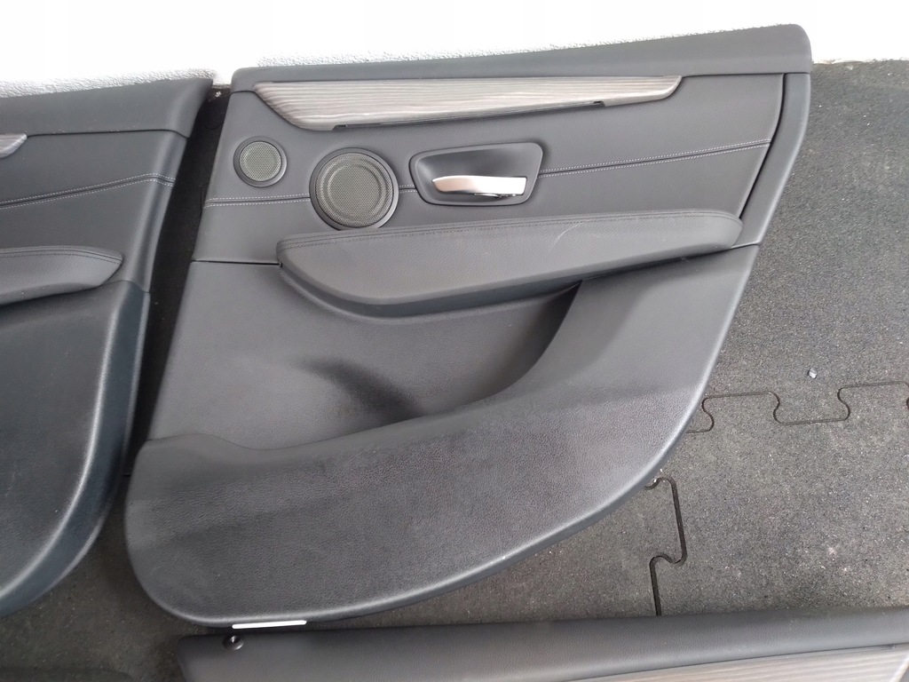 TÜRPOLSTER SEITLICH BMW 2 F45 LEDER Product image