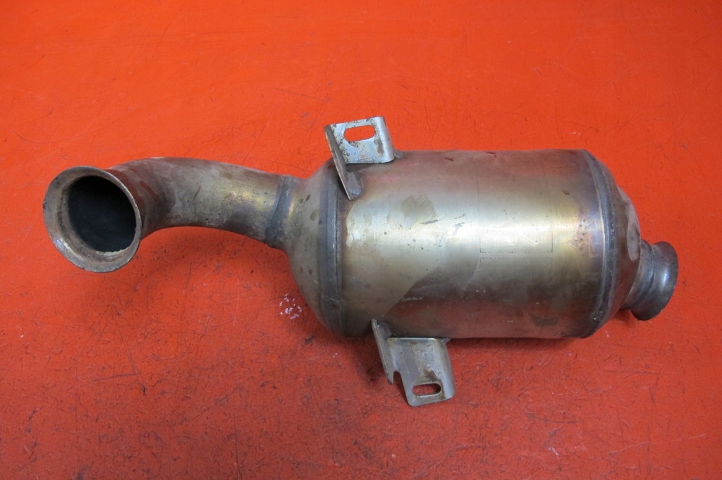 Citroen C3 II 2 1,4 HDI 8Hz DS3 PUEGEOT 207 Katalysator K528 Product image