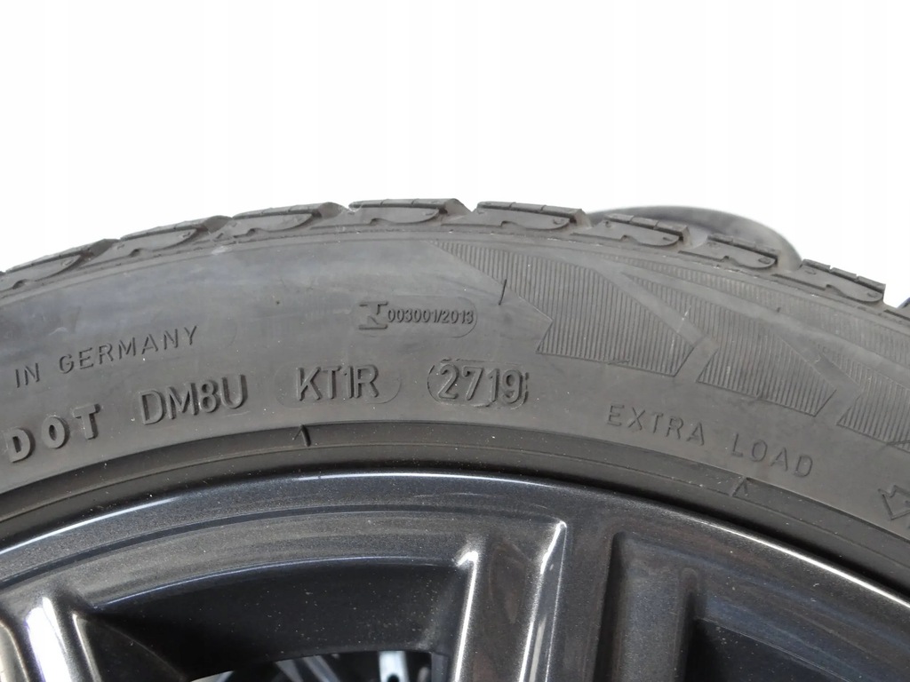 4 x BMW 5 G30 G31 FELGEN 6874440 8Jx18 IS30 mit Goodyear-Reifen Product image